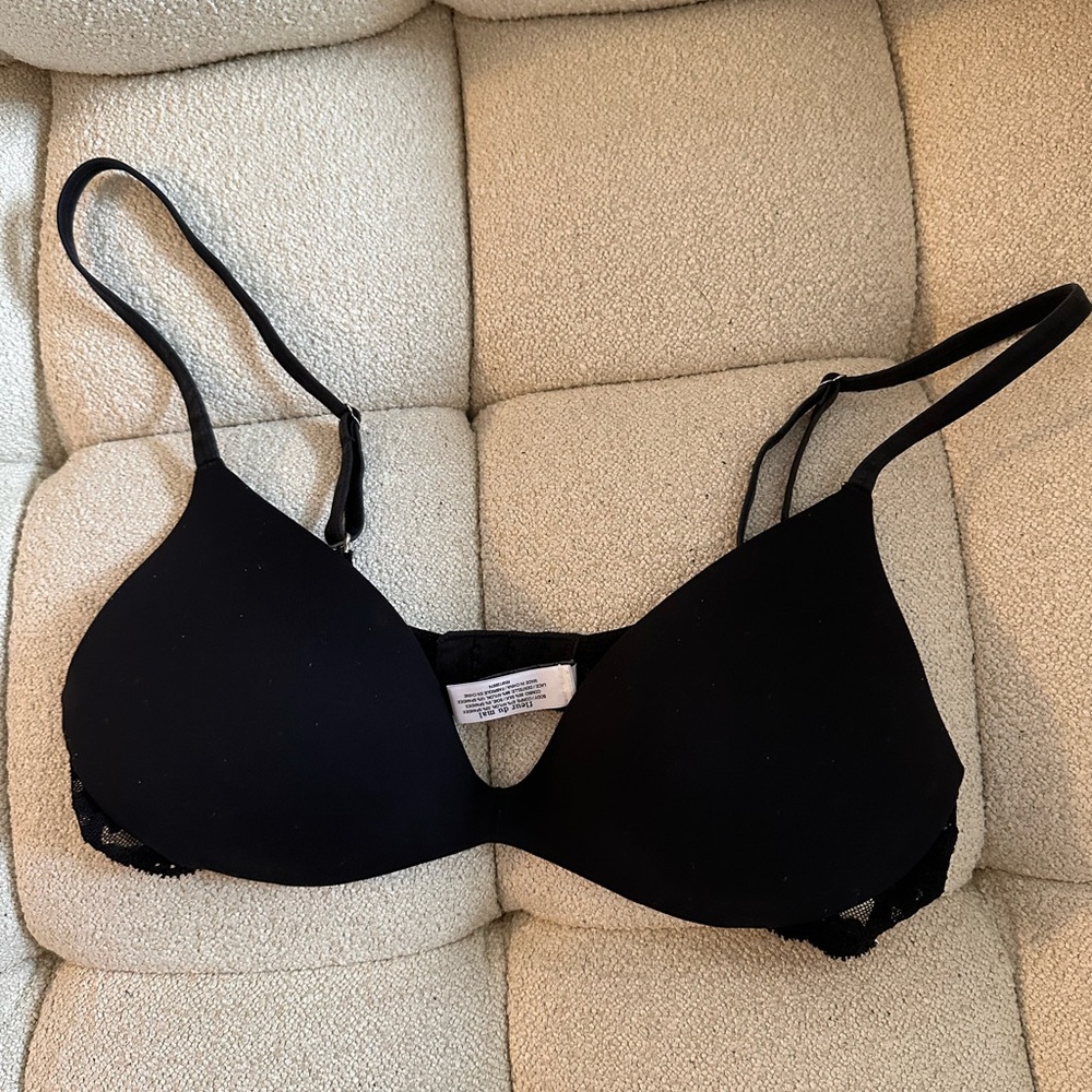 Fleur du Mal Essentials Designer Black Lace Wireless Push Up Bra